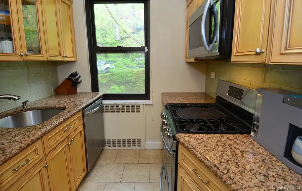 40 Rockledge Road Hartsdale NY 10530