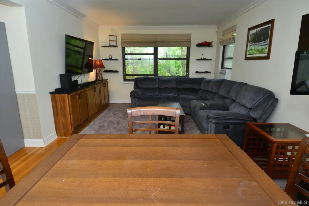 40 Rockledge Road Hartsdale NY 10530