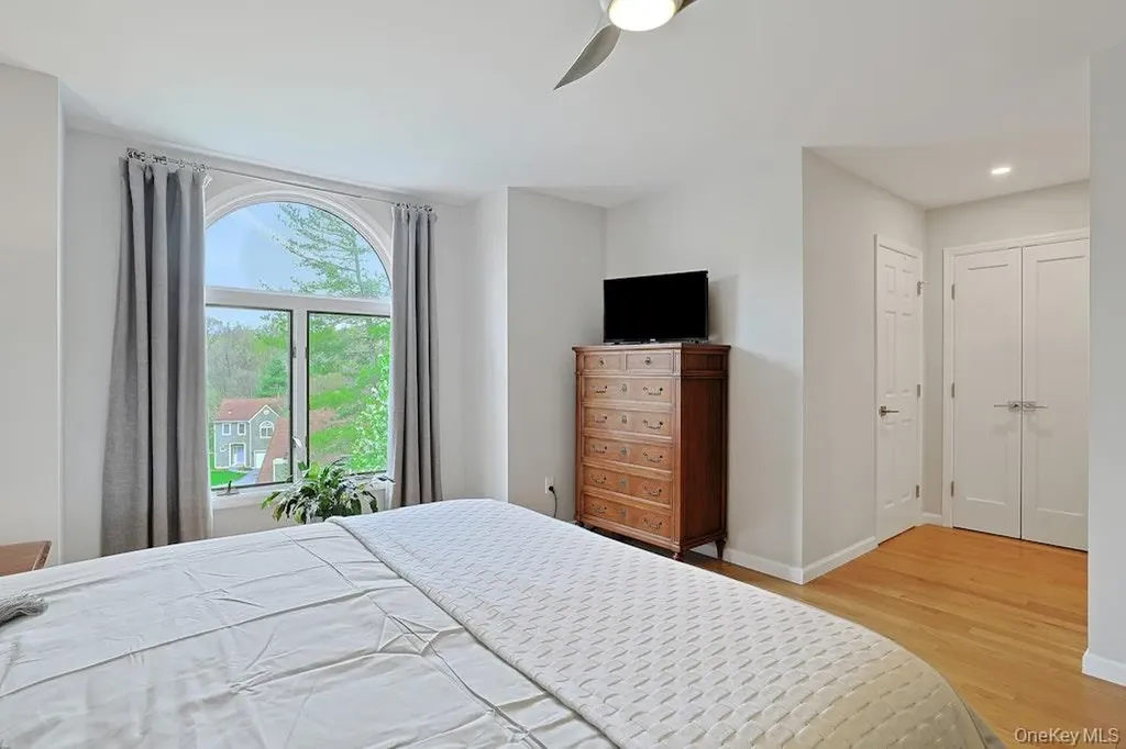 1502 Regent Drive Mount Kisco NY 10549