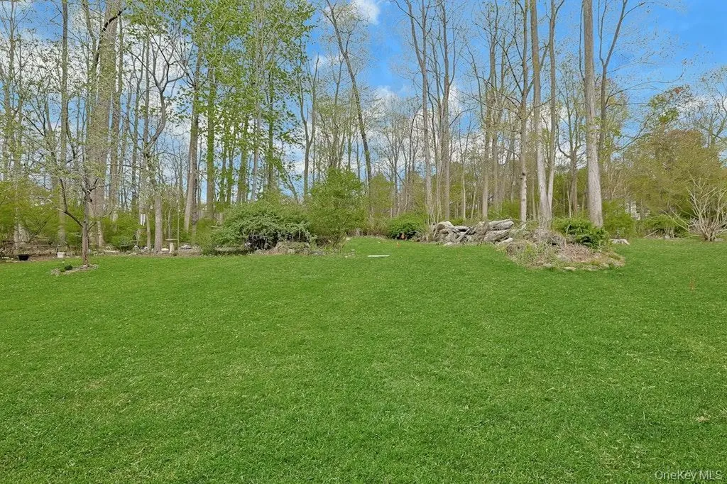 1502 Regent Drive Mount Kisco NY 10549