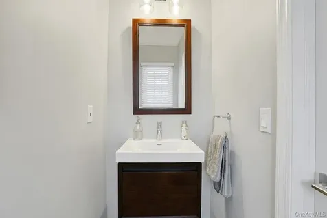 1502 Regent Drive Mount Kisco NY 10549