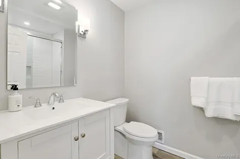1502 Regent Drive Mount Kisco NY 10549