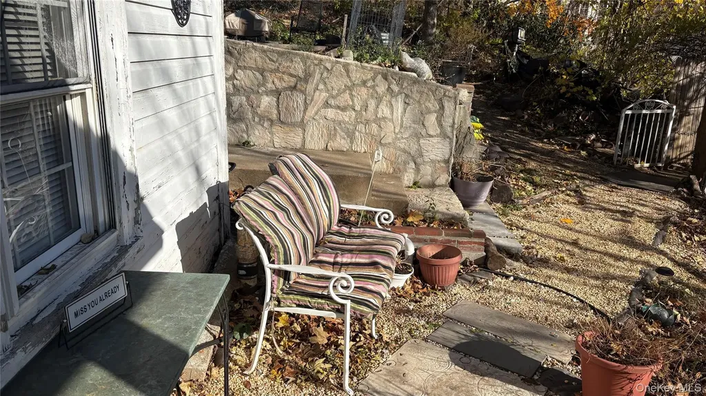 1673 Northern Boulevard Roslyn NY 11576