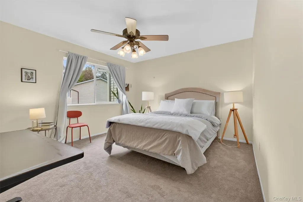 11 Squires Gate Poughkeepsie NY 12603