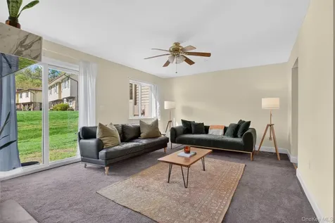11 Squires Gate Poughkeepsie NY 12603