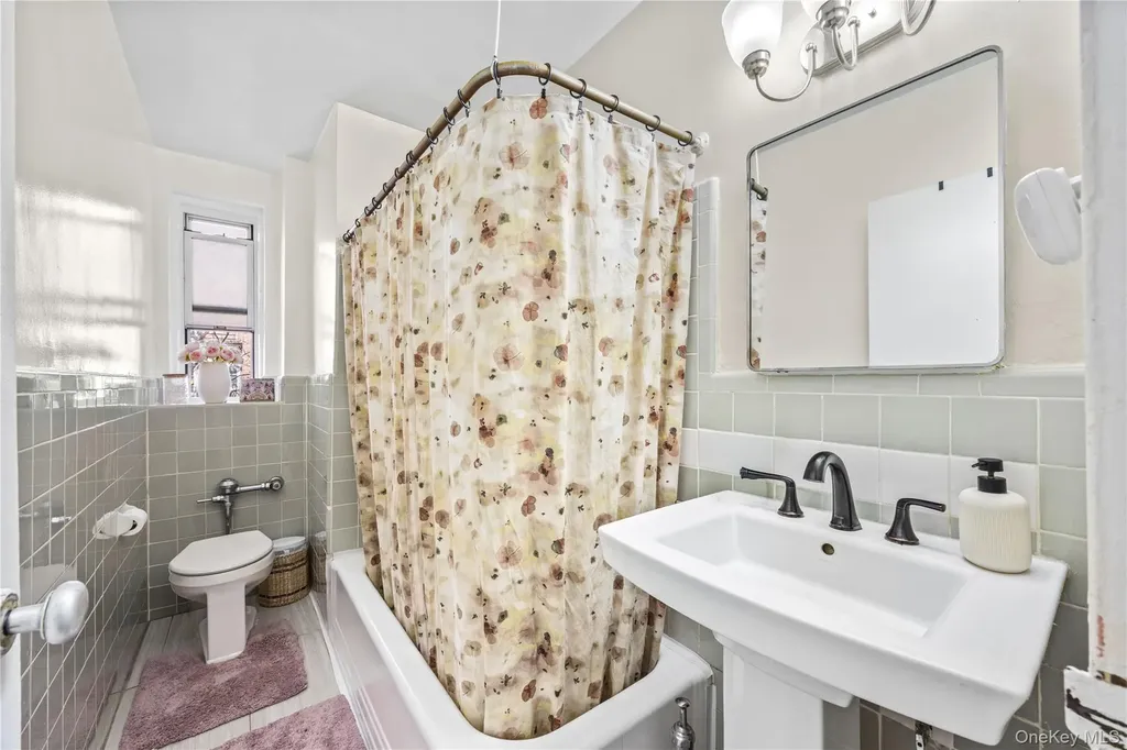 800 Grand Bronx NY 10451