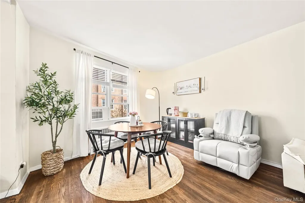 800 Grand Bronx NY 10451
