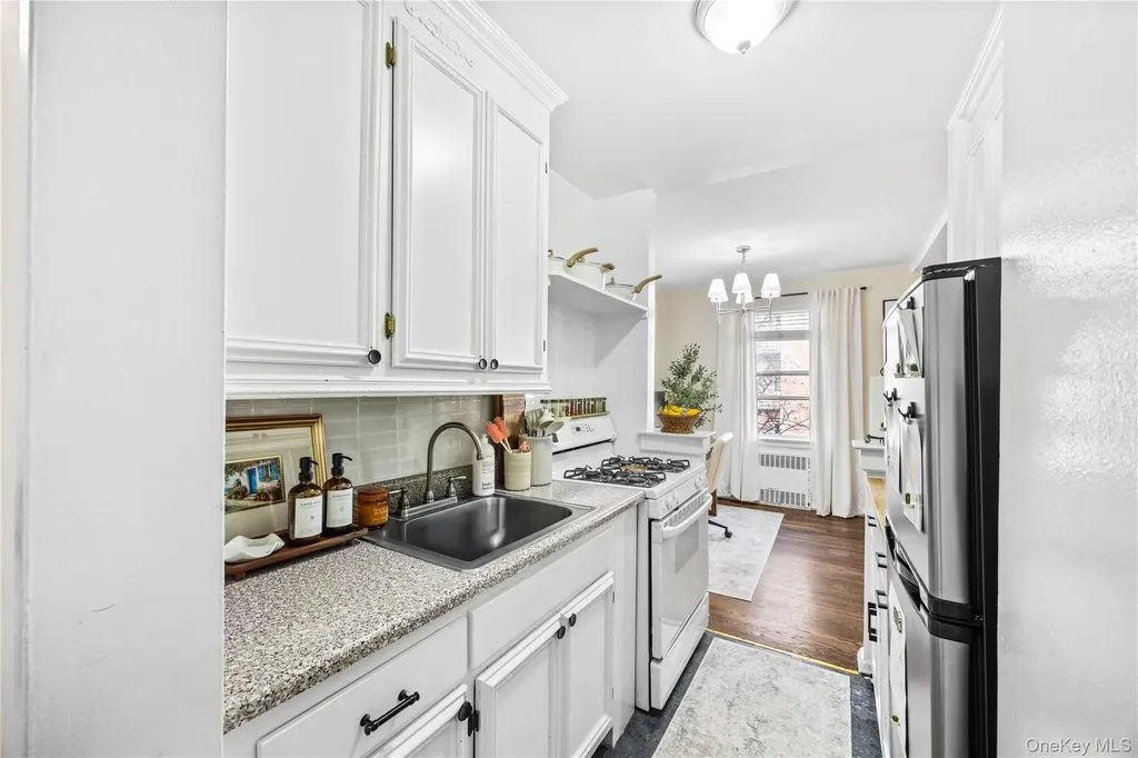 800 Grand Bronx NY 10451