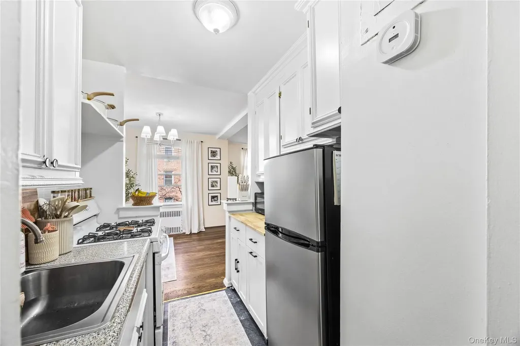800 Grand Bronx NY 10451