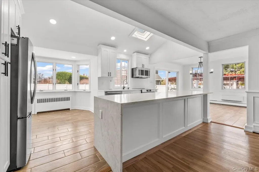 7 Waterview Avenue Massapequa NY 11758