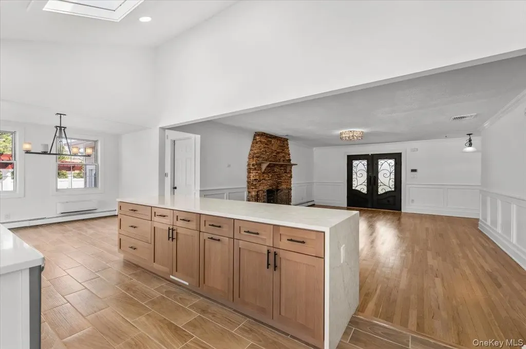 7 Waterview Avenue Massapequa NY 11758