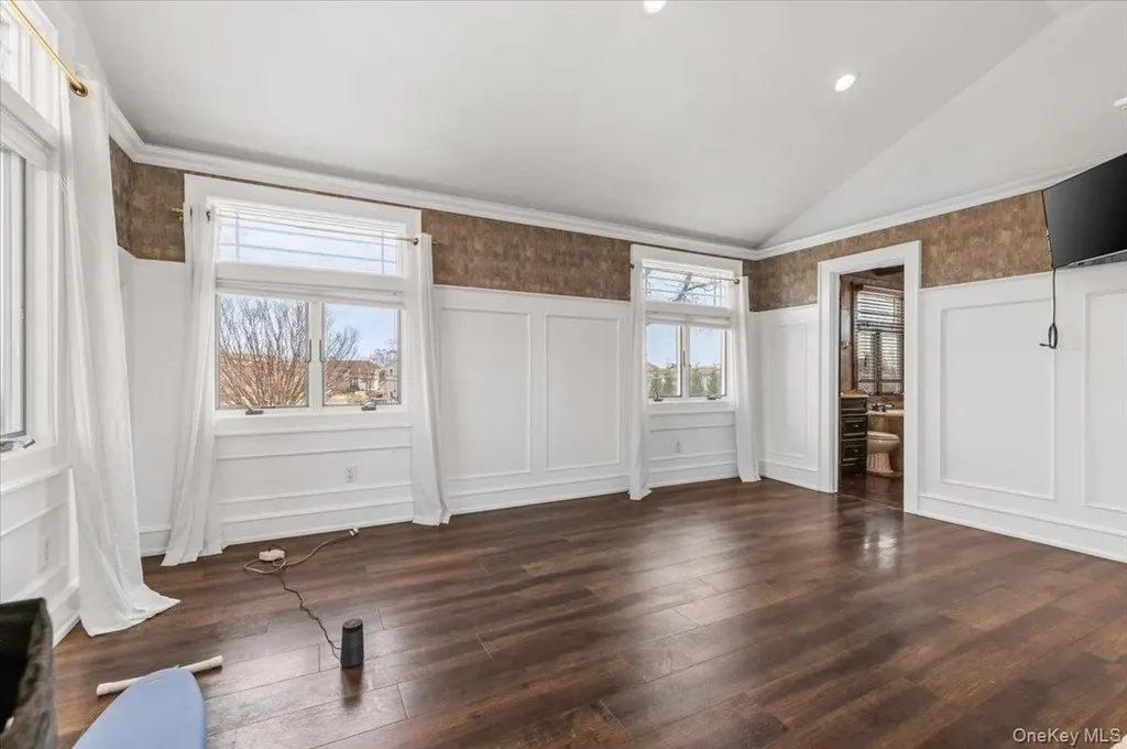 7 Waterview Avenue Massapequa NY 11758