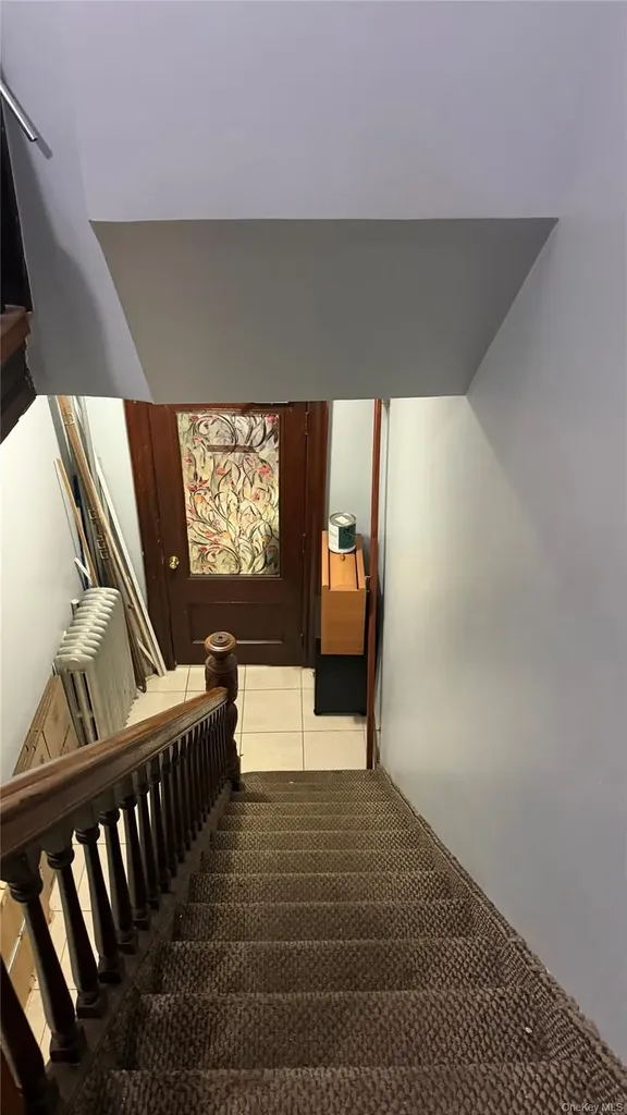 4372 Carpenter Avenue Bronx NY 10466