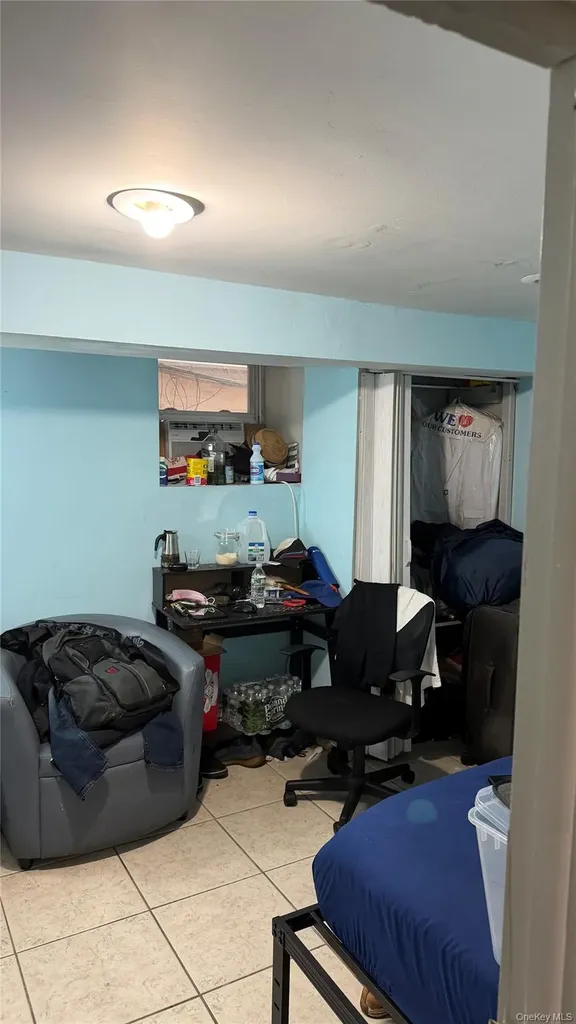 4372 Carpenter Avenue Bronx NY 10466