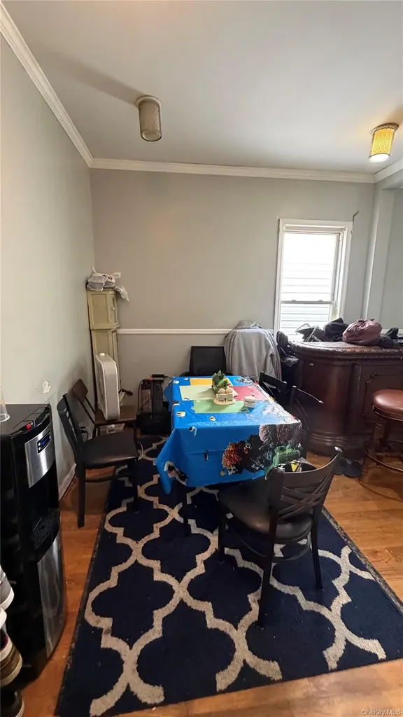 4372 Carpenter Avenue Bronx NY 10466
