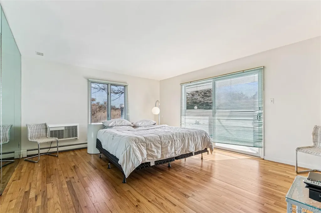 22 Meadow Lane Westhampton Beach NY 11978