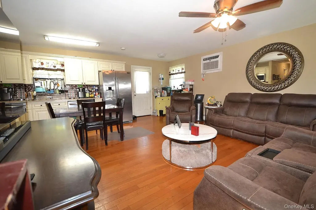 1616 Baldwin Boulevard Bay Shore NY 11706