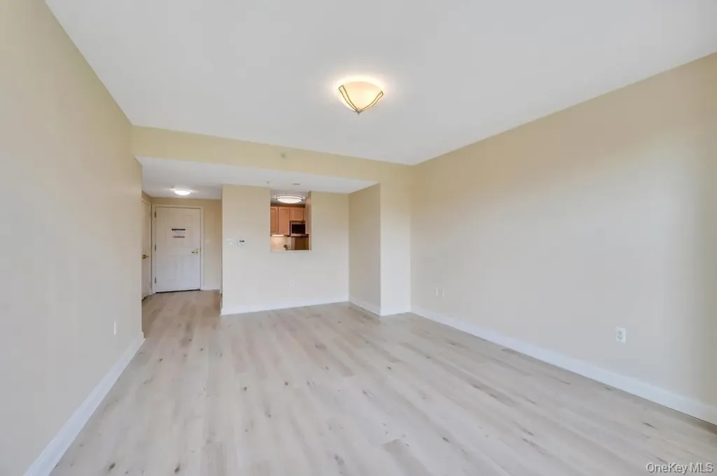 300 E Overlook Port Washington NY 11050