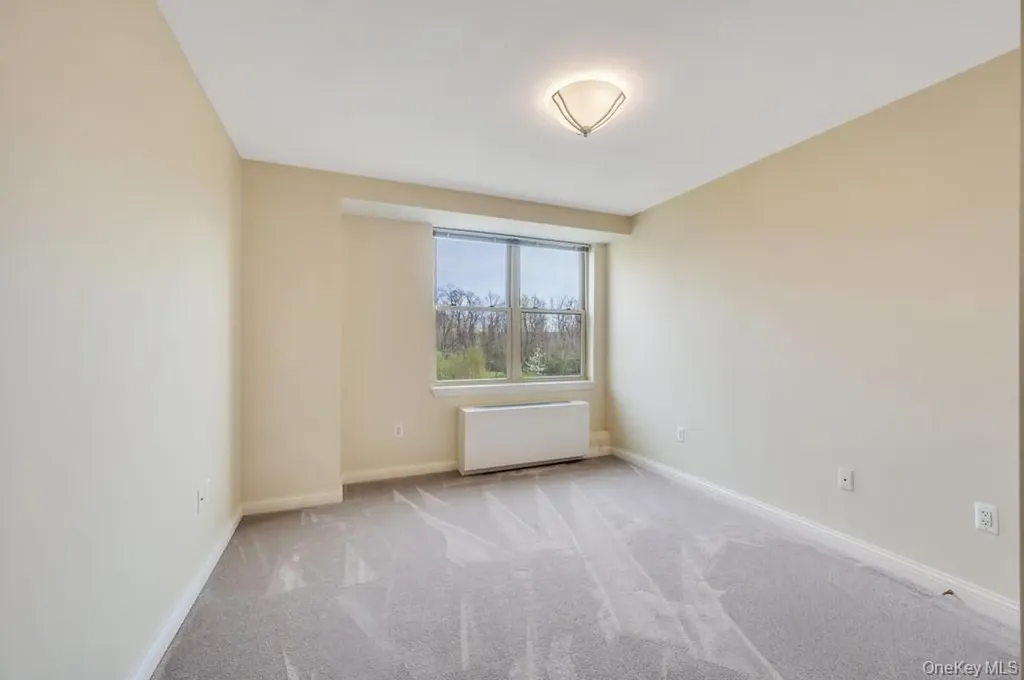 300 E Overlook Port Washington NY 11050