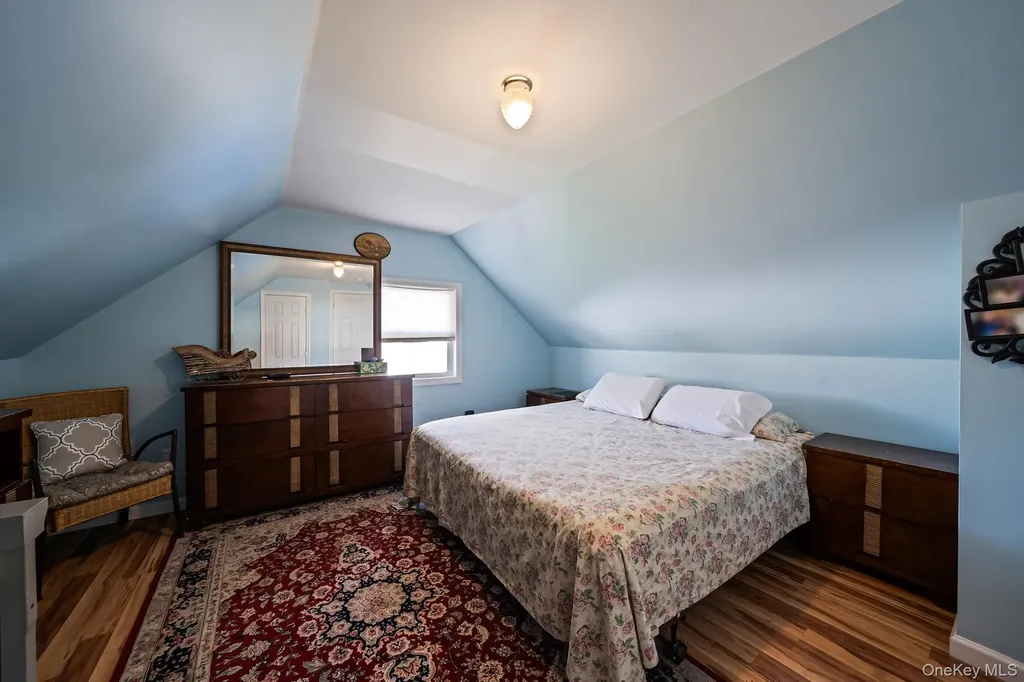 82 E Seacrest Avenue Lindenhurst NY 11757