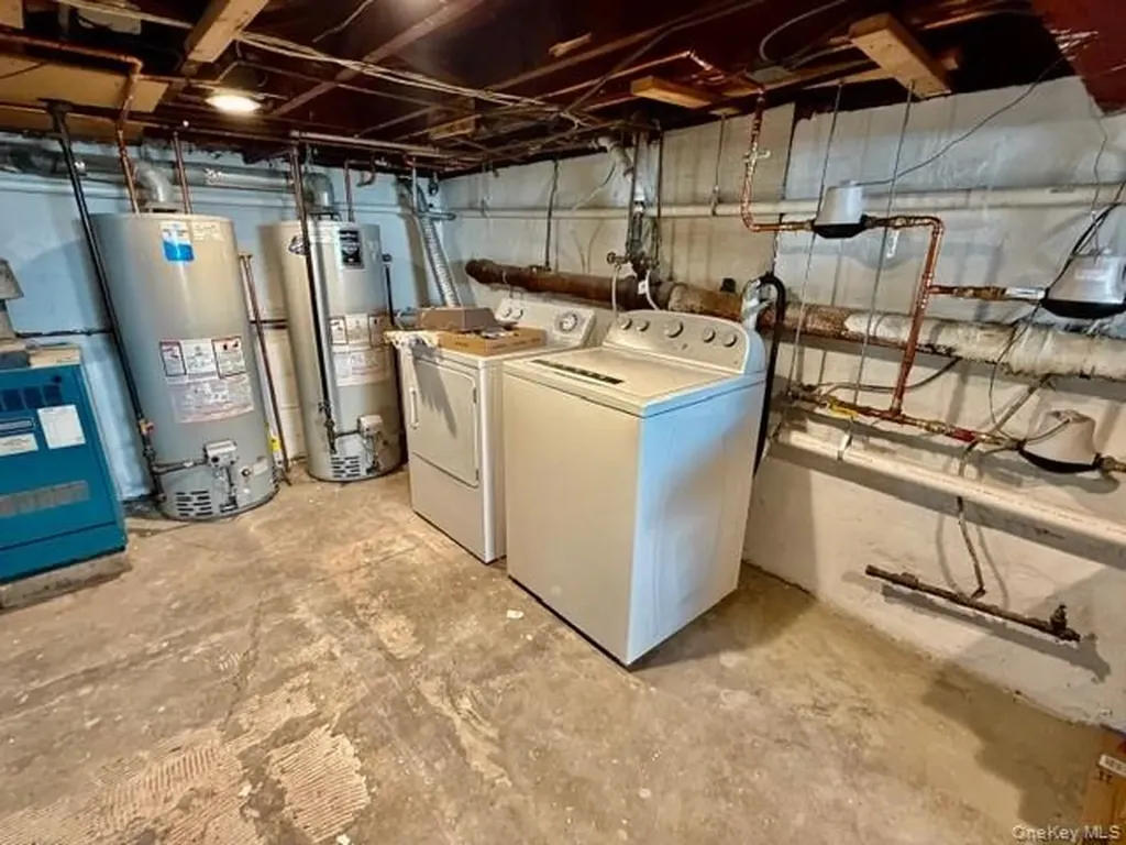 211 W Walnut Long Beach NY 11561