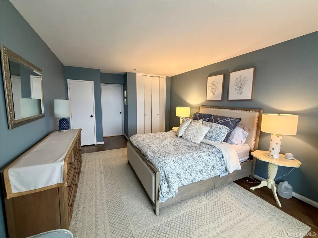 333 E Broadway Long Beach NY 11561