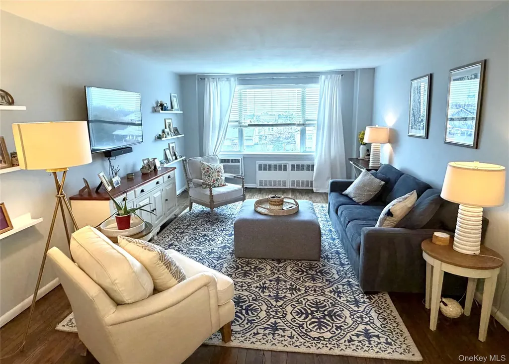 333 E Broadway Long Beach NY 11561
