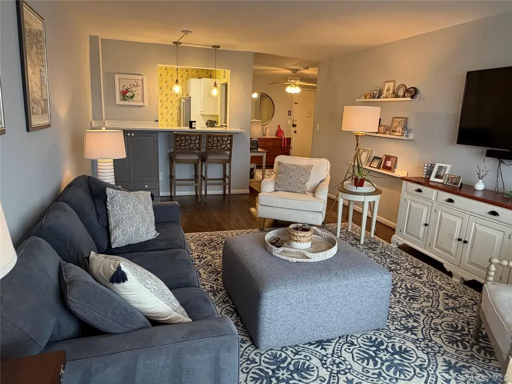 333 E Broadway Long Beach NY 11561