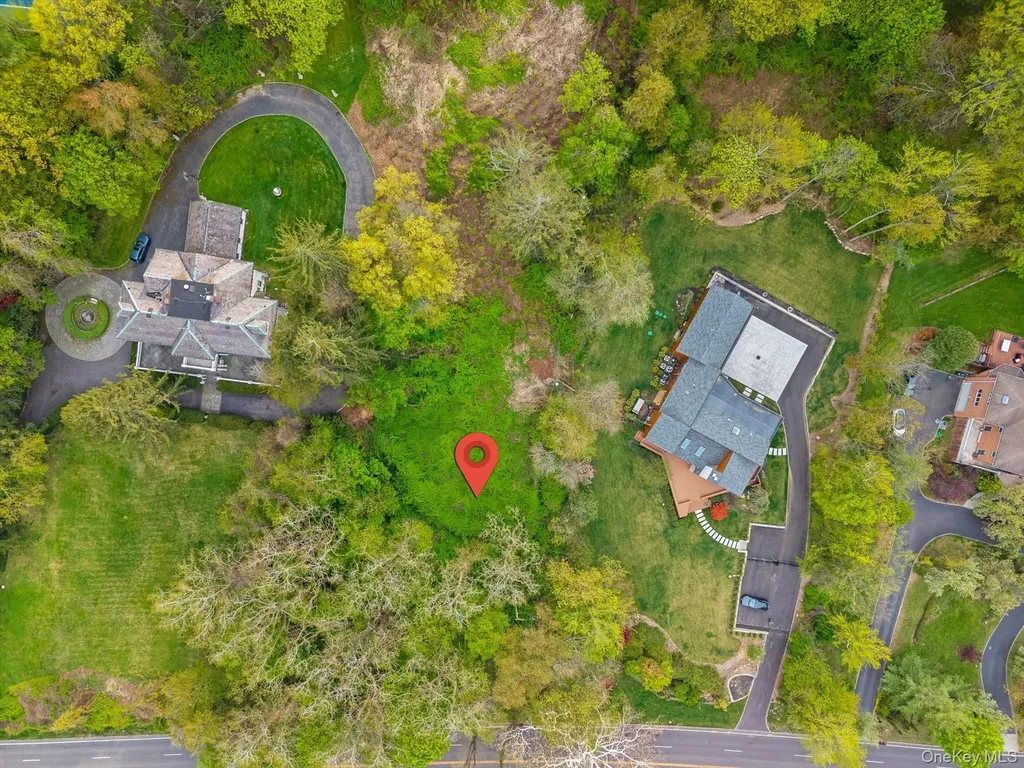367 E Shore Road Great Neck NY 11023