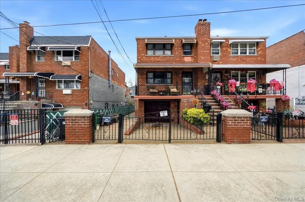 545 Hollywood Avenue Bronx NY 10465