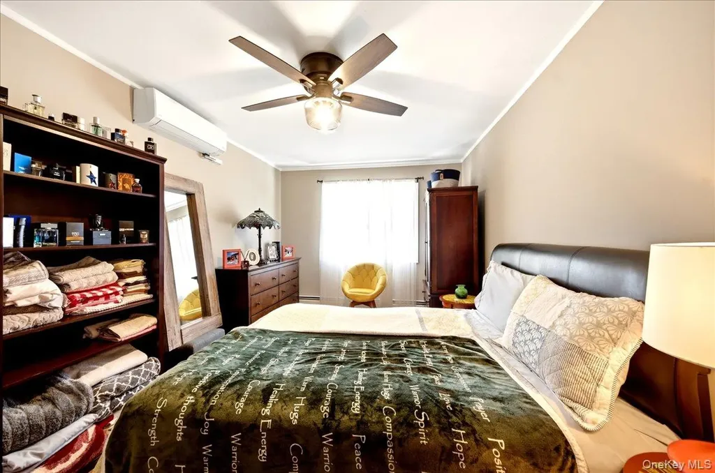 545 Hollywood Avenue Bronx NY 10465