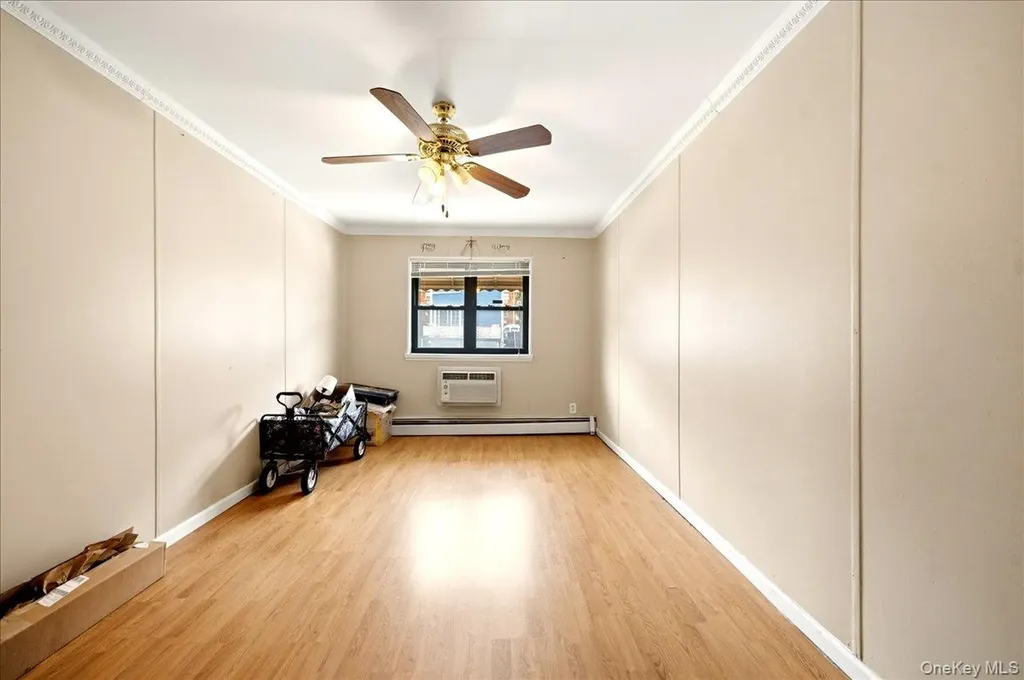 545 Hollywood Avenue Bronx NY 10465