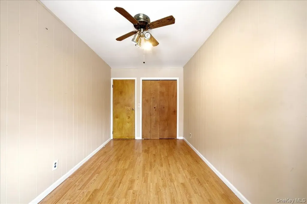 545 Hollywood Avenue Bronx NY 10465