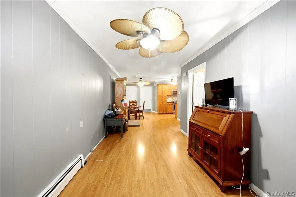 545 Hollywood Avenue Bronx NY 10465