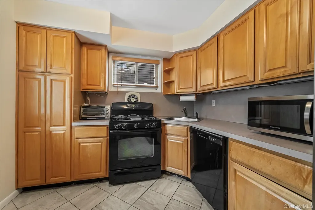 20 Salem Place White Plains NY 10605