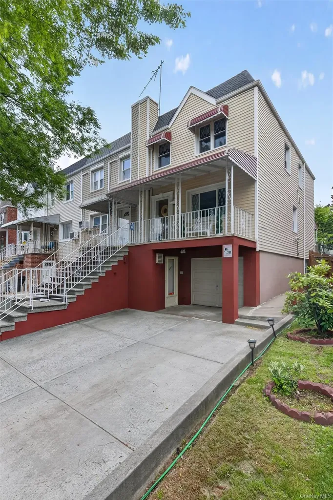 3215 Bruckner Boulevard Bronx NY 10461