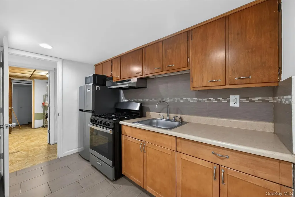 3215 Bruckner Boulevard Bronx NY 10461