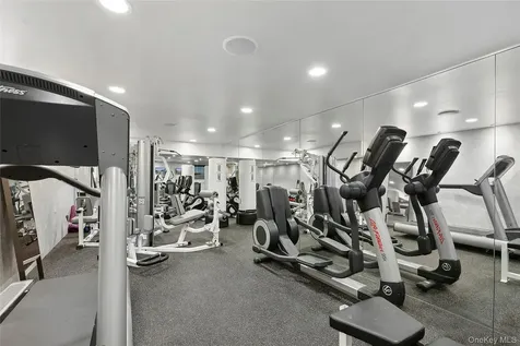 91 Crescent Beach Road Glen Cove NY 11542