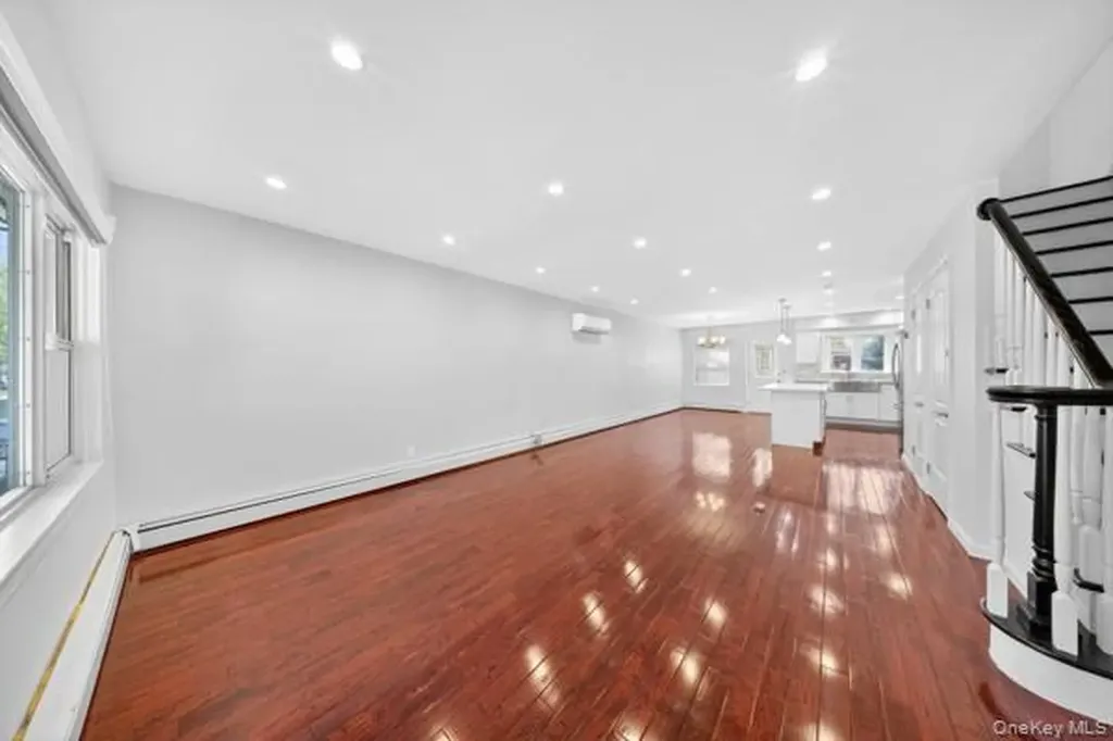 209-20 43rd Avenue Bayside NY 11361