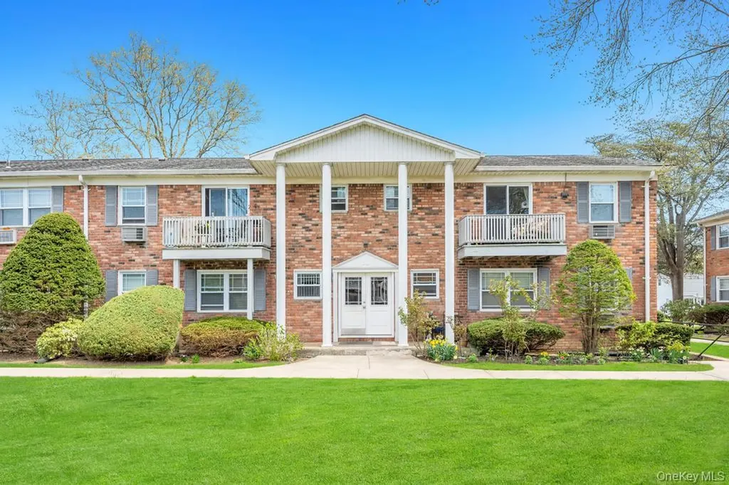 63 Fairharbor Drive Patchogue NY 11772