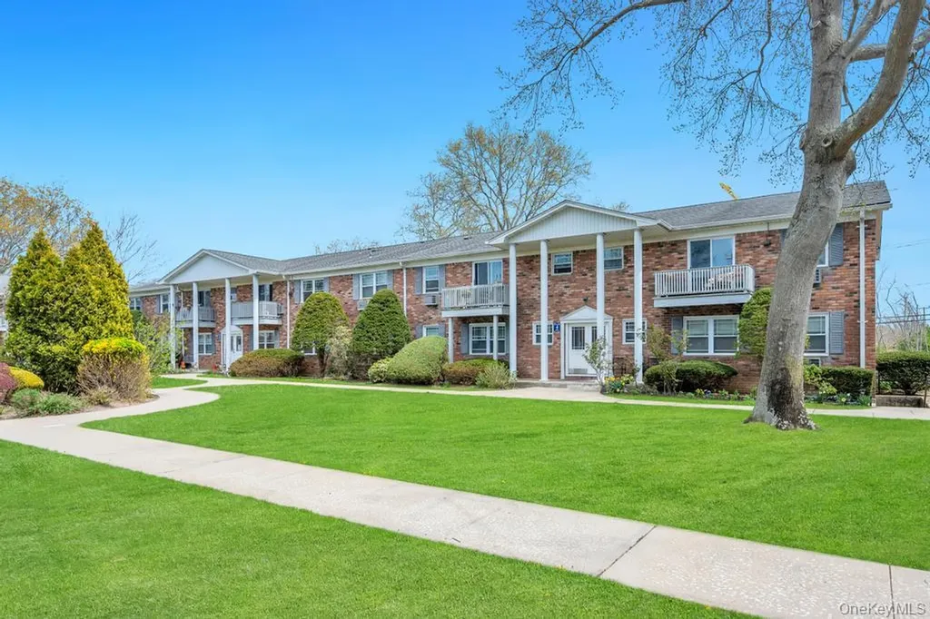 63 Fairharbor Drive Patchogue NY 11772