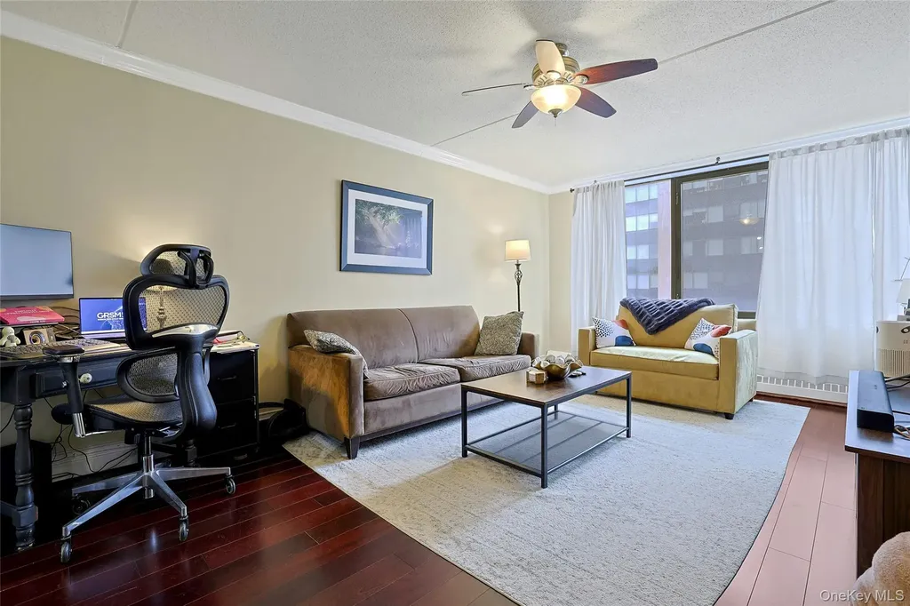 4 Martine White Plains NY 10606