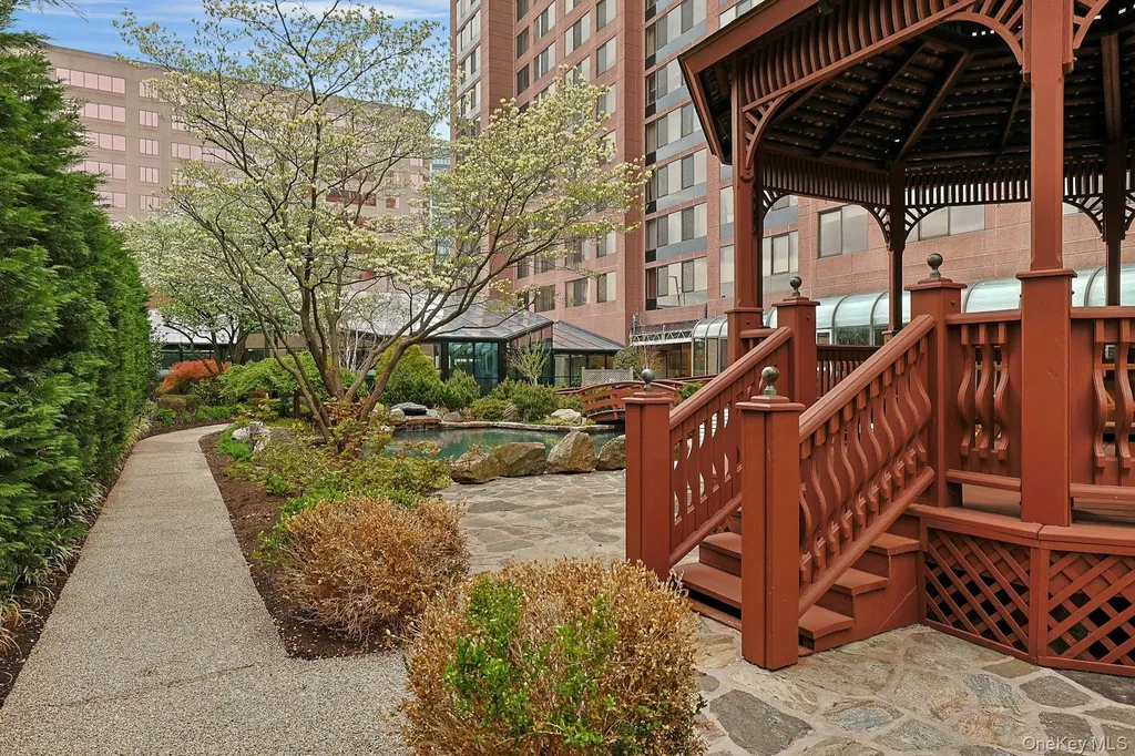 4 Martine White Plains NY 10606