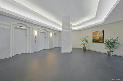 4 Martine White Plains NY 10606
