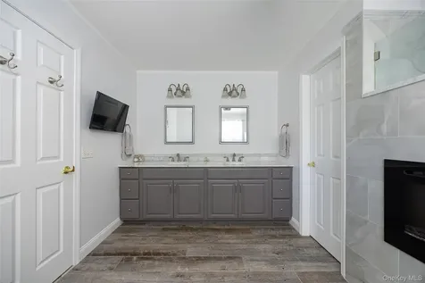 25 Evergreen Avenue Poughkeepsie NY 12601