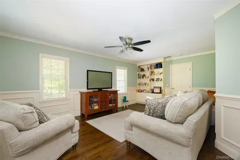 25 Evergreen Avenue Poughkeepsie NY 12601