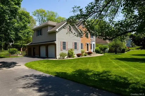 25 Evergreen Avenue Poughkeepsie NY 12601