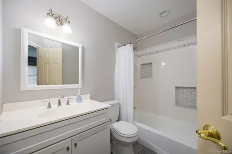 25 Evergreen Avenue Poughkeepsie NY 12601