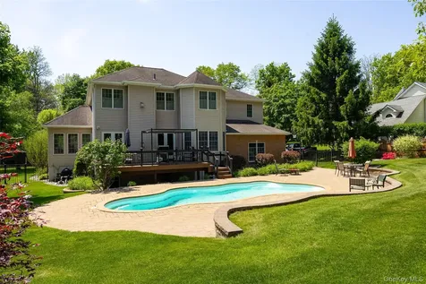 25 Evergreen Avenue Poughkeepsie NY 12601
