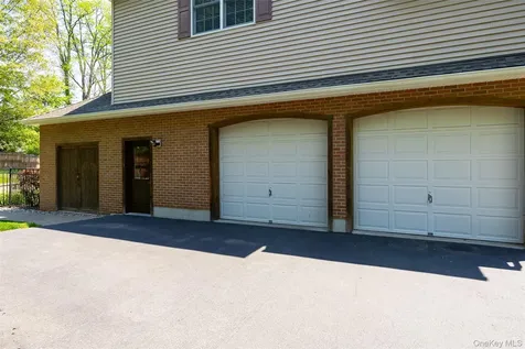 25 Evergreen Avenue Poughkeepsie NY 12601